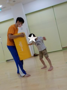 運動療育　パンチ